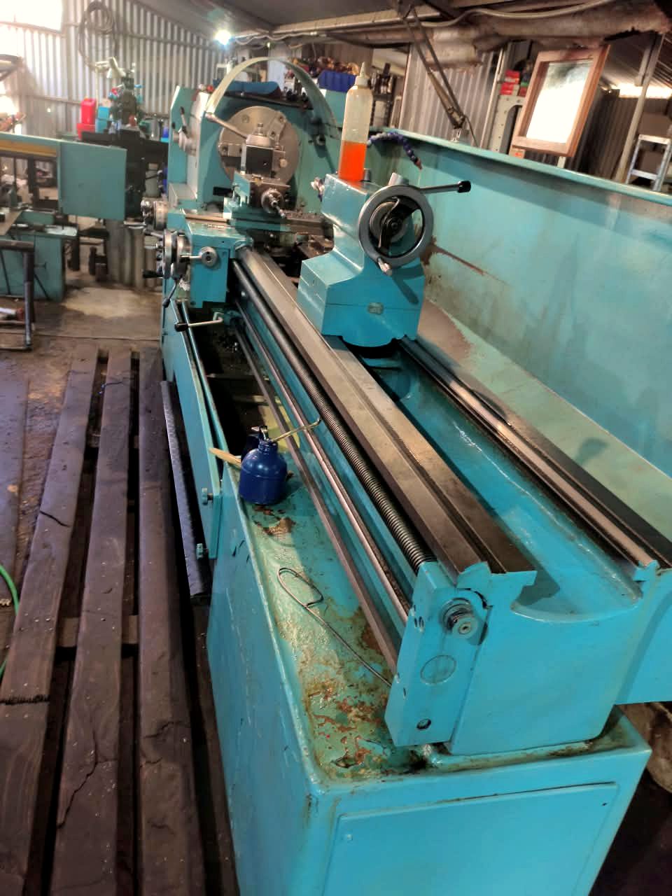 Centre lathe